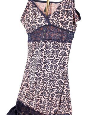 Marilyn Monroe Intimates Pink Black Damask Lace Chemise Slip Nightgown